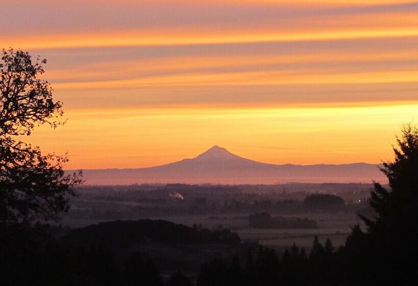 민박 Youngberg Hill