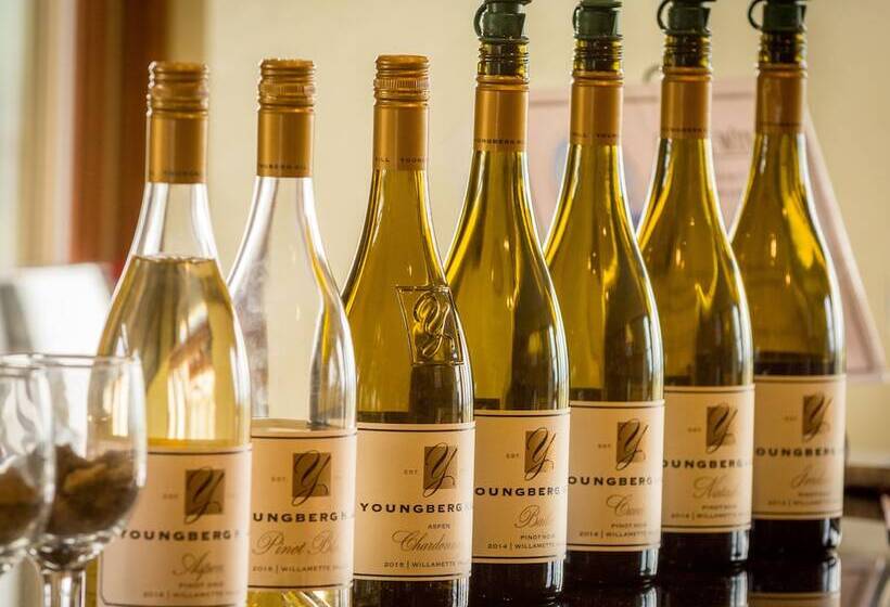 민박 Youngberg Hill