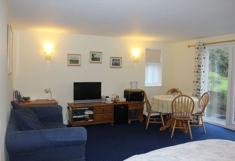 Courtlands Nurseries B&b