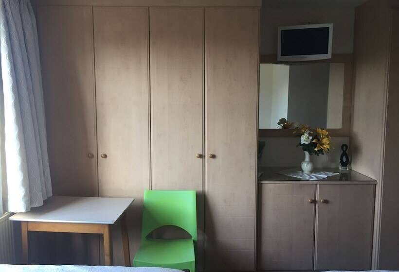 Edgware Bed And Breakfast