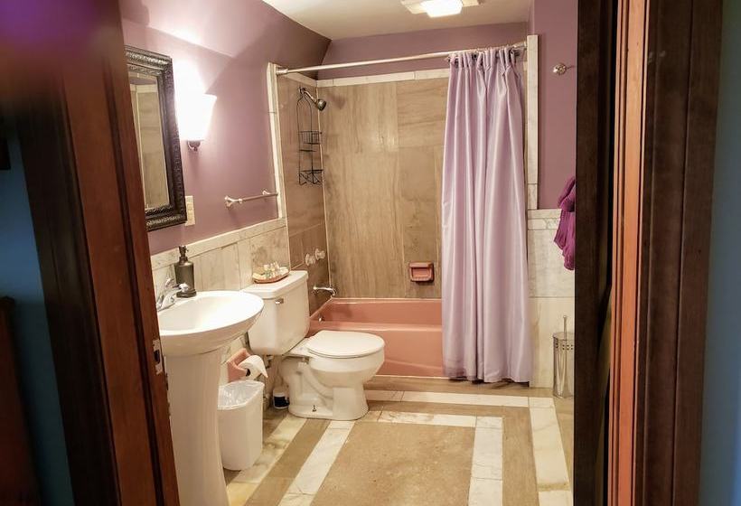 Grahamcarroll House Bed & Breakfast