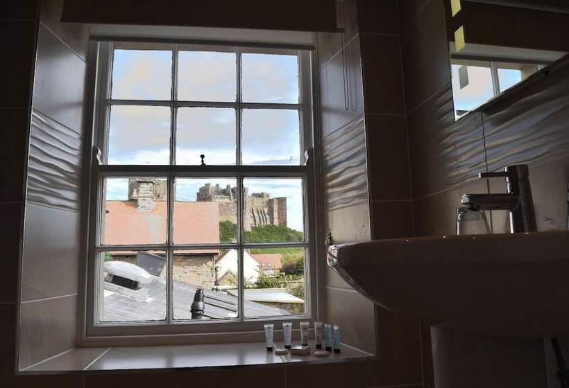 فندق فئة نجمة واحدة Lord Crewe