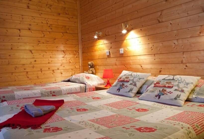 בית מלון כפרי Azureva La Clusaz Les Confins