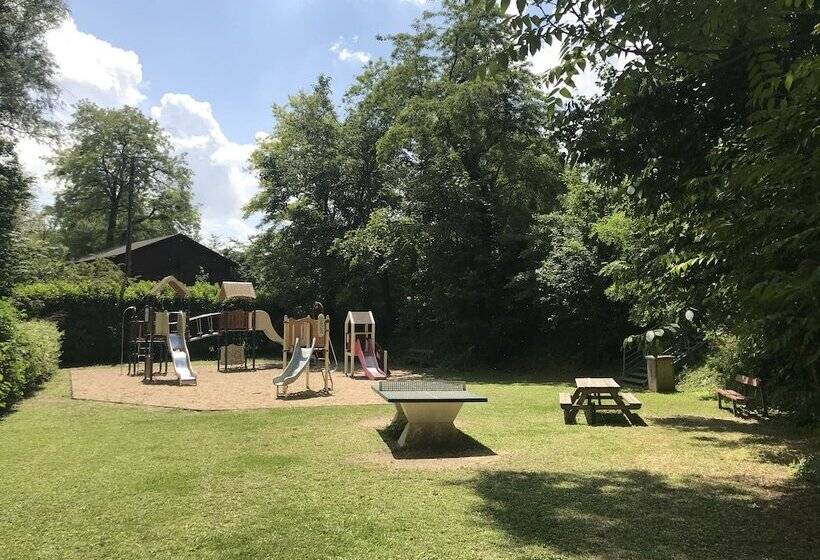 בית מלון כפרי Camping De Bourges
