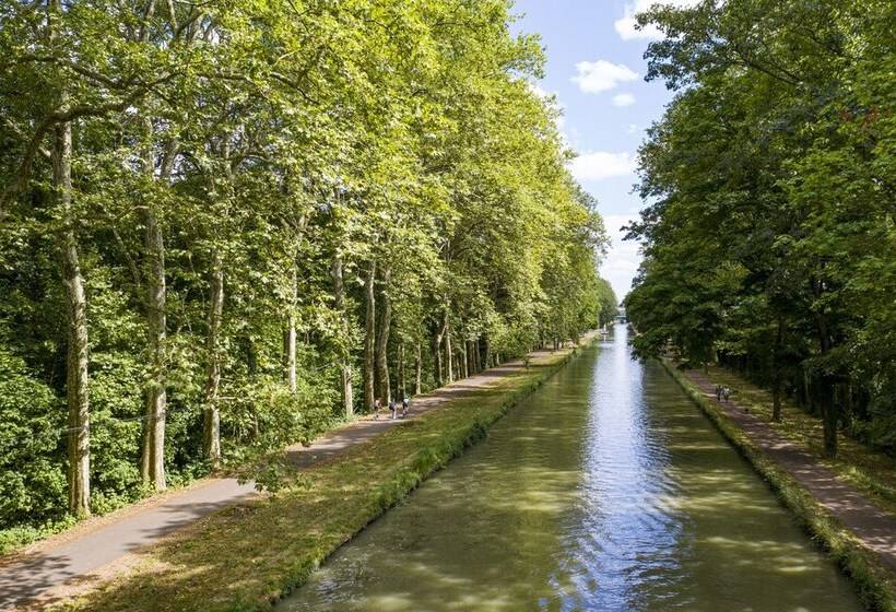 فندق Camping De Nevers