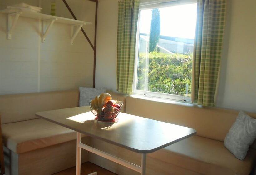 فندق Camping De Nevers