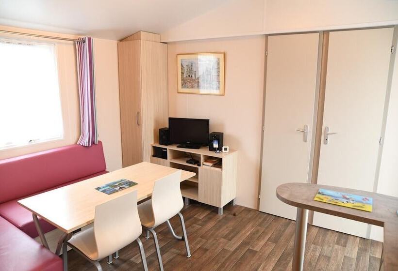 فندق Camping Le Pré Fleuri