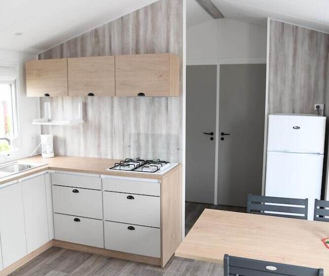 فندق Camping Le Pré Fleuri