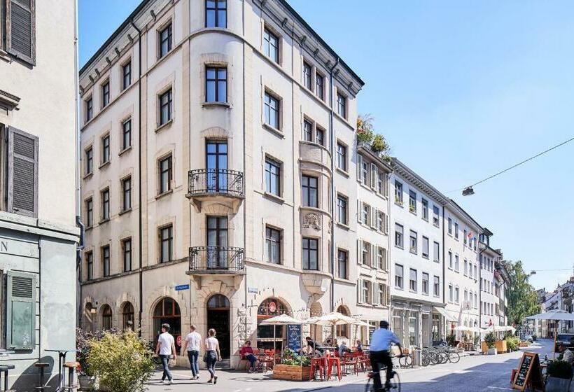 Отель Consum Boutique