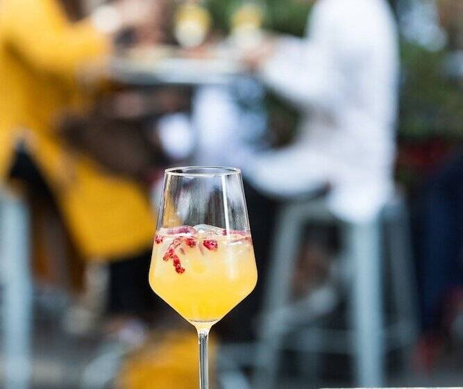 Отель Consum Boutique