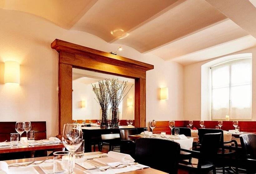 Отель Consum Boutique