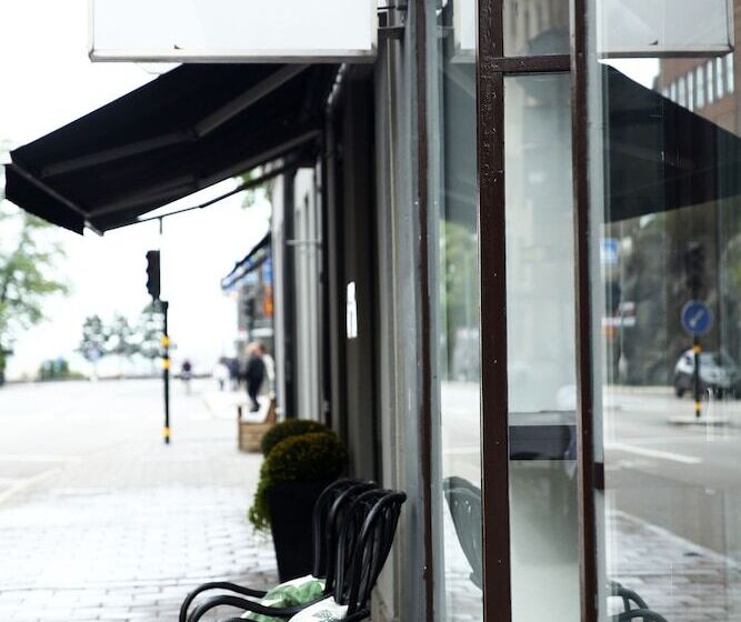 فندق Eight Rooms