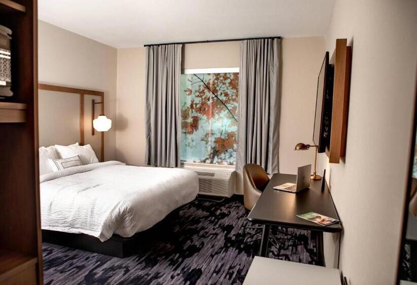 Отель Fairfield Inn & Suites By Marriott Richmond Airport