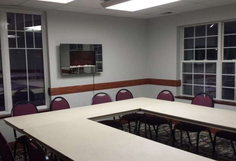 فندق Hastings Country Inn