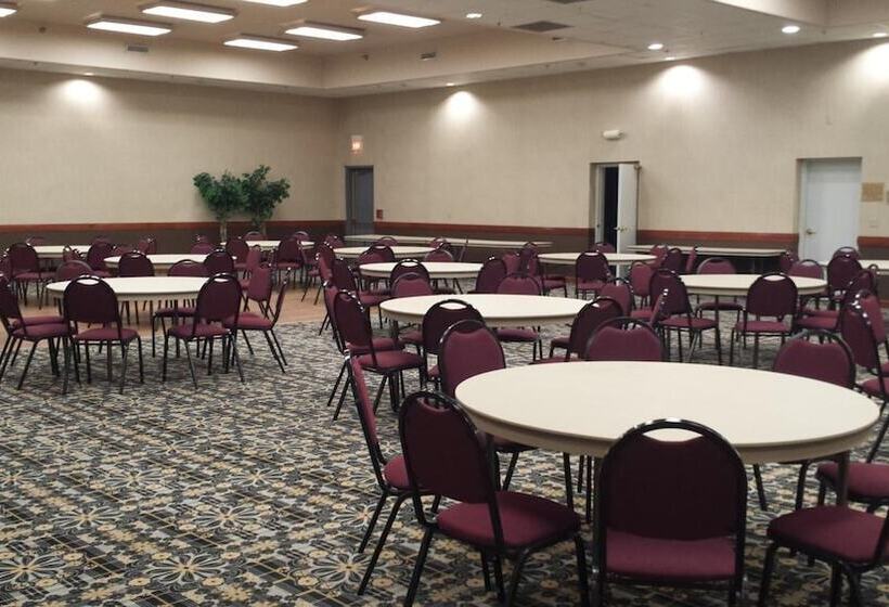 فندق Hastings Country Inn