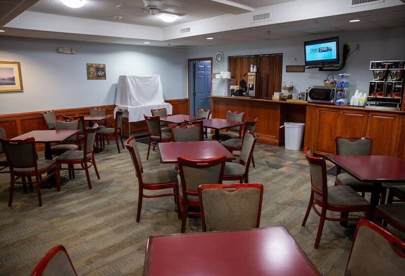 فندق Hastings Country Inn