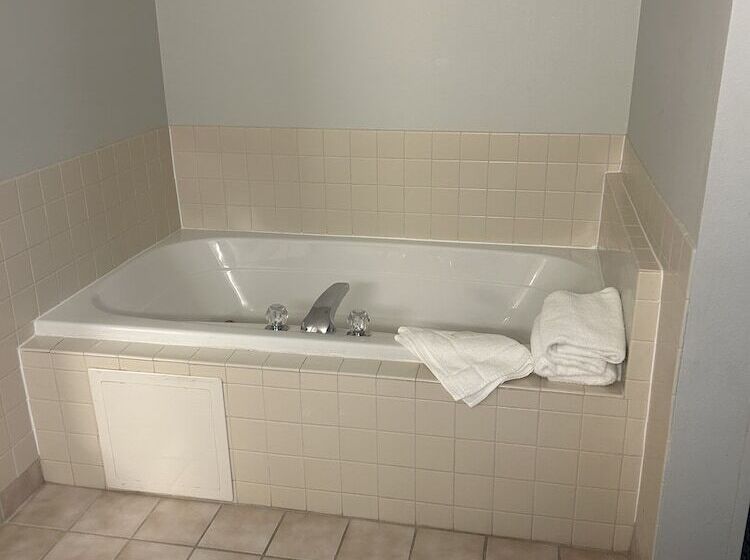 فندق Hastings Country Inn