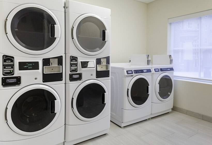 호텔 Holiday Inn Express & Suites Gilbert East Mesa, An Ihg