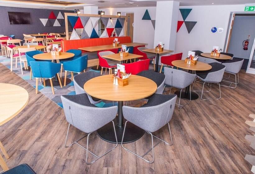 هتل Holiday Inn Express   Exeter   City Centre, An Ihg