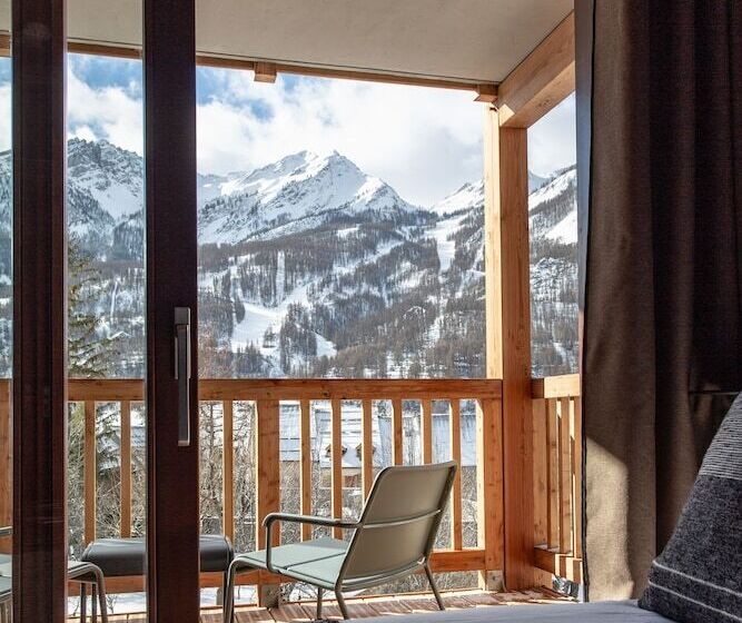 فندق Hôtel Le Monêtier