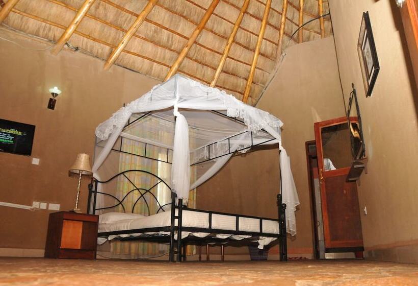 هتل Kontiki Hoima