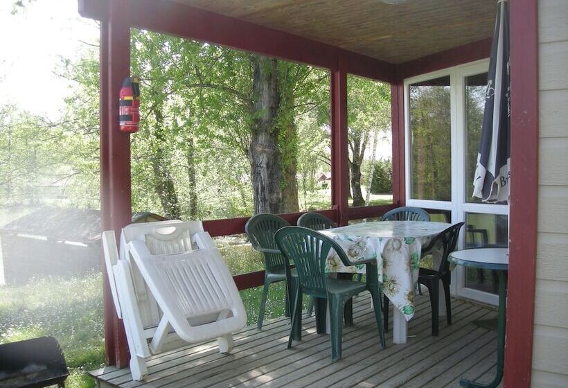 בית מלון כפרי Les Lacs De Courtes