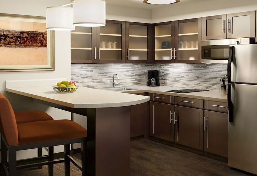 هتل Staybridge Suites   Houston Iah Airport East, An Ihg