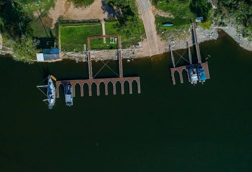 Отель Thunderbird Resort & Event Center