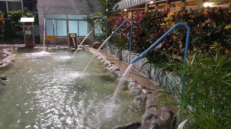 هتل Yisian Hot Spring