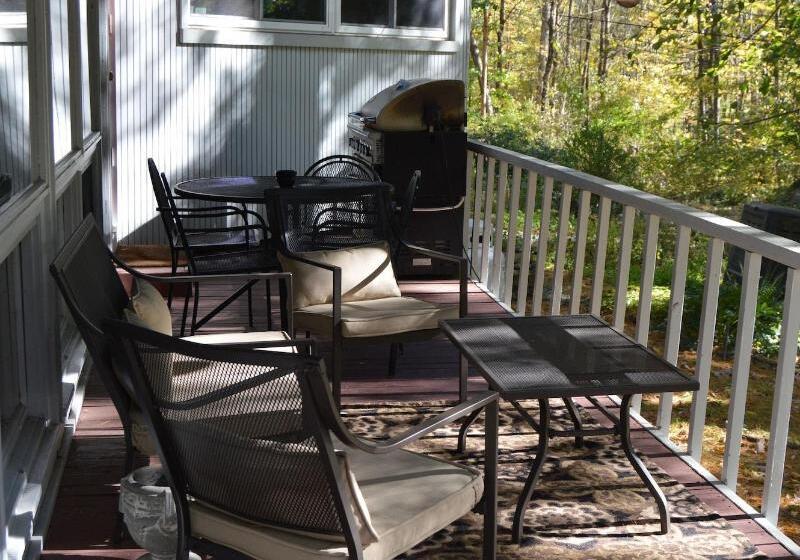 Inn The Woods Bed And Breakfast