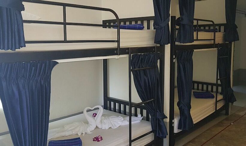 Koh Tao Central Hostel
