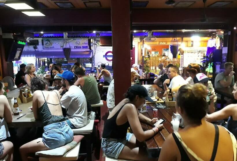 Koh Tao Central Hostel