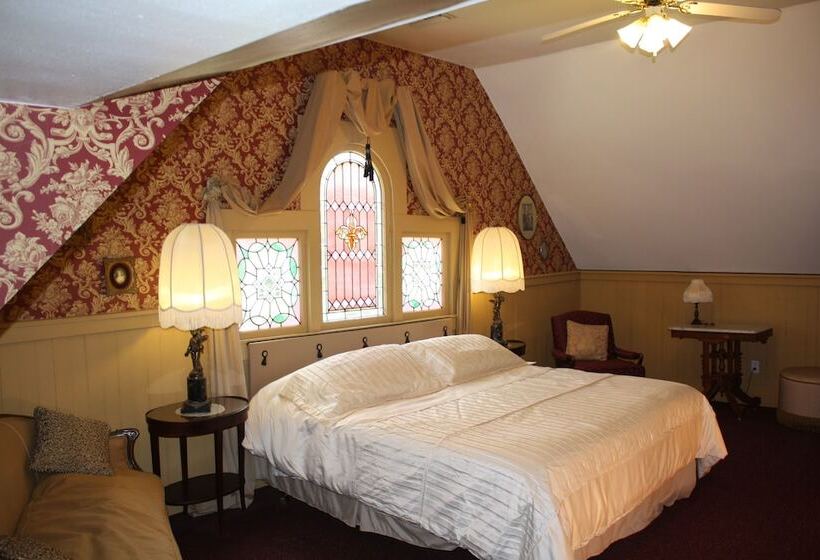 Mcfarlin House B&b