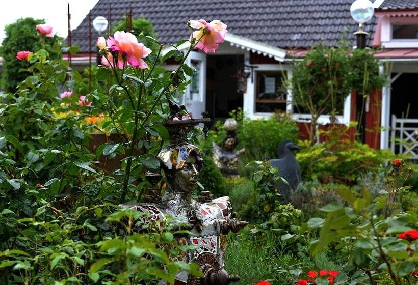 Nymans Bed & Breakfast