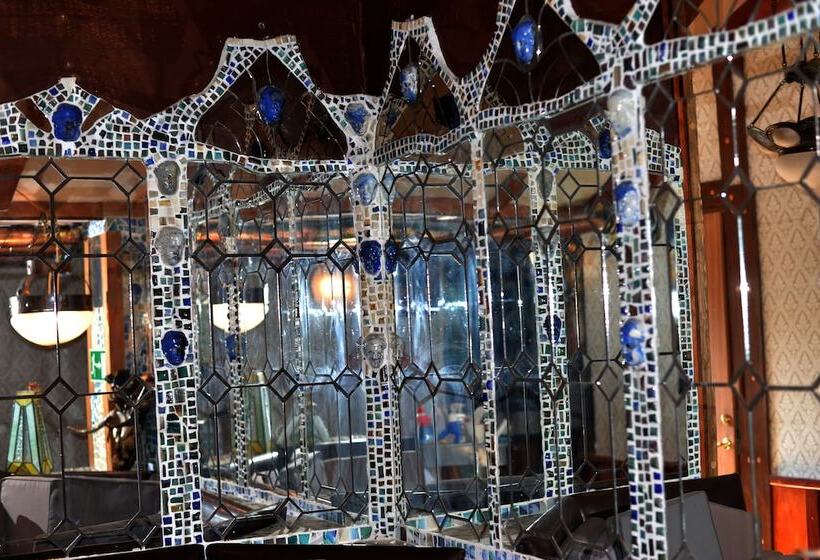 Nymans Bed & Breakfast