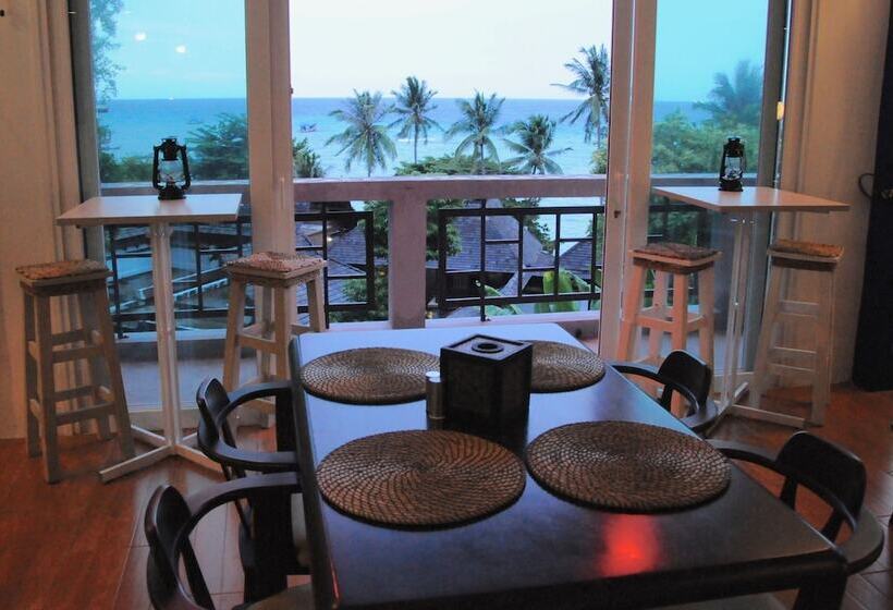 Oasis Hotel Pods   Adults Only   Hostel