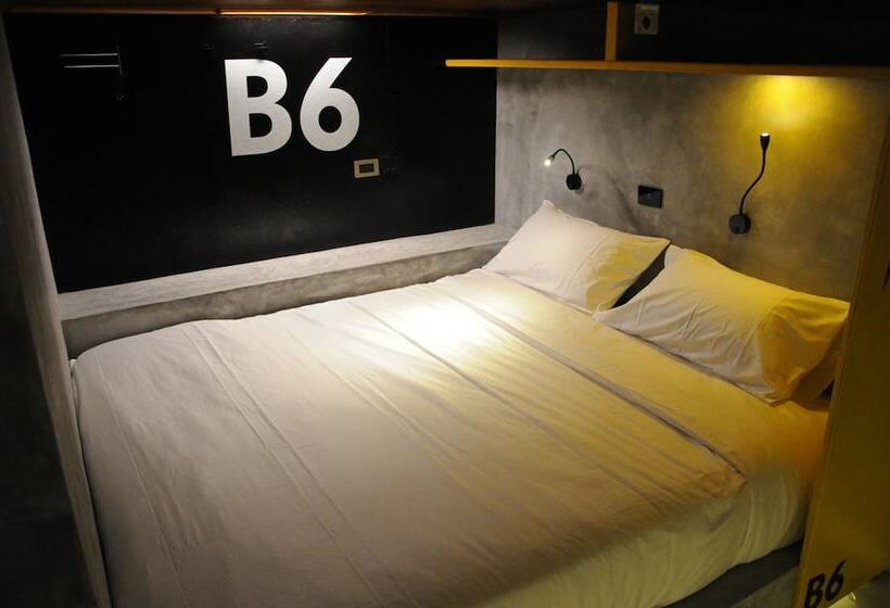Oasis Hotel Pods   Adults Only   Hostel