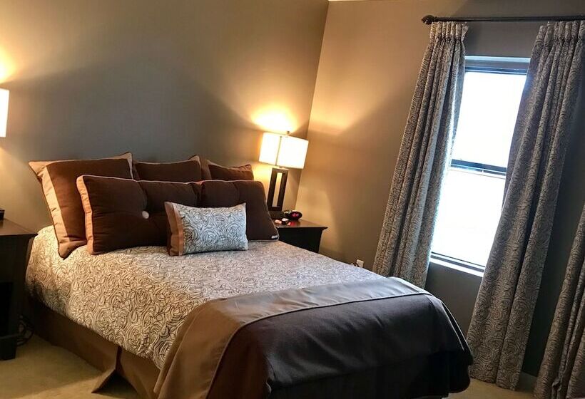 Ophelias Restaurant & Inn