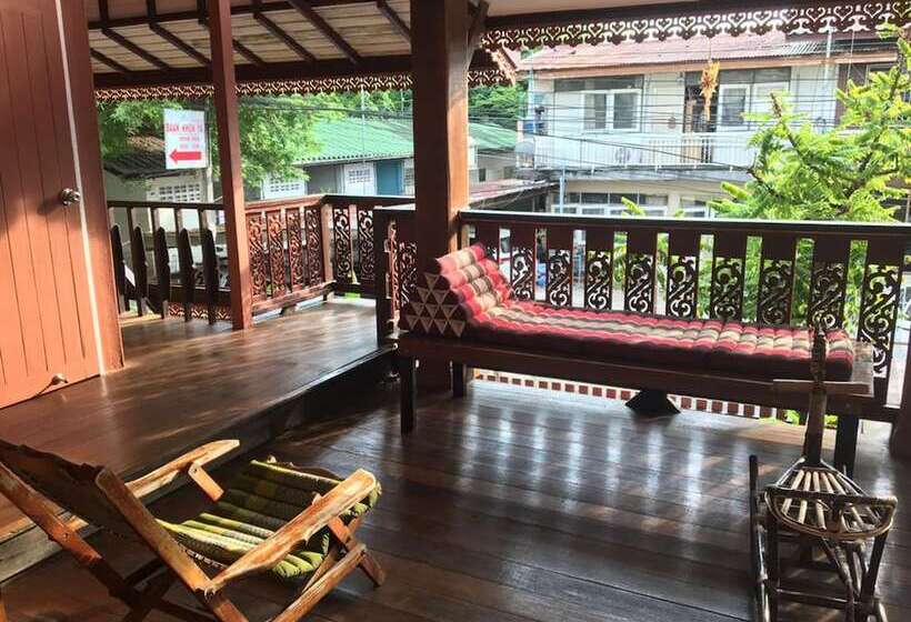 펜션 Baan Khun Ya Ayutthaya