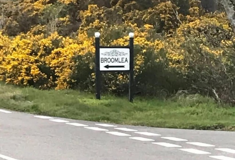 بنسيون Broomlea