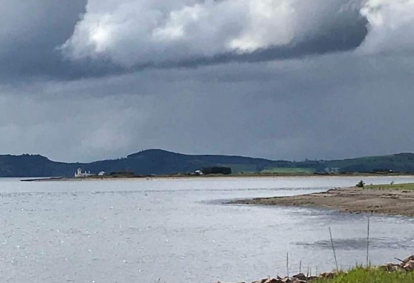 بنسيون Broomlea