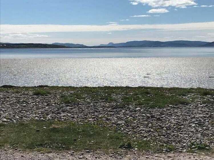 بنسيون Broomlea