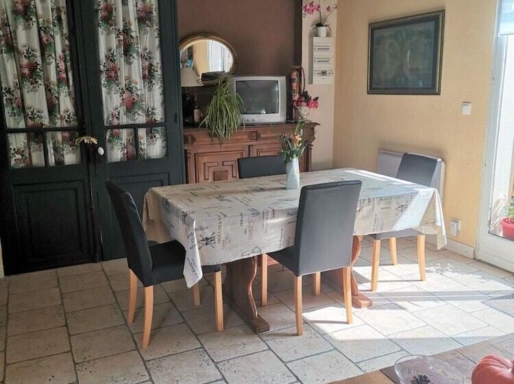 پانسیون Chambres Et Gîte Peyroutas Amélie à Vignonet St Emilion