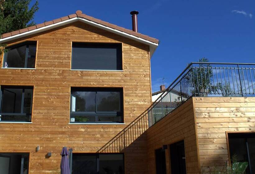 פנסיון Effet Lodge