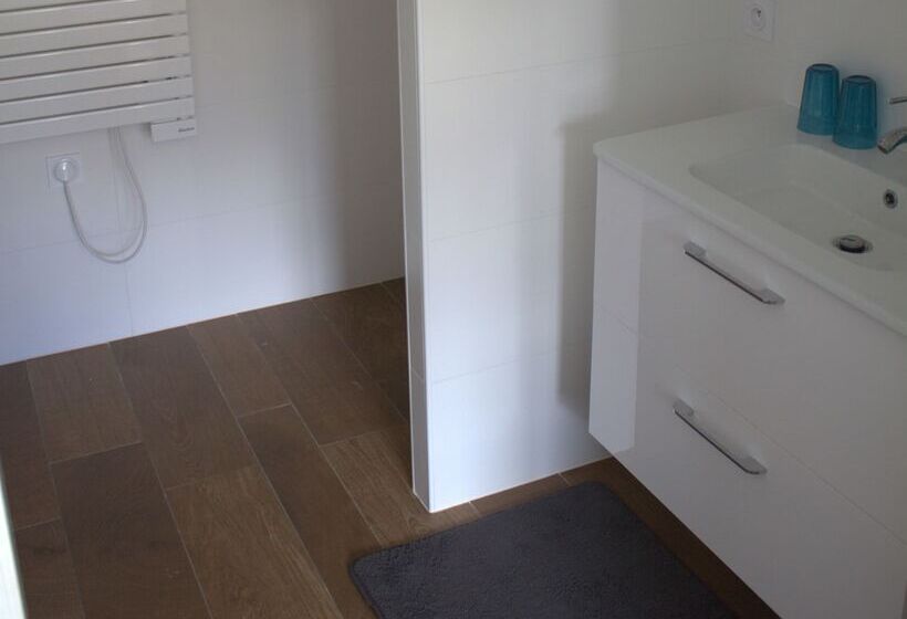 פנסיון Effet Lodge