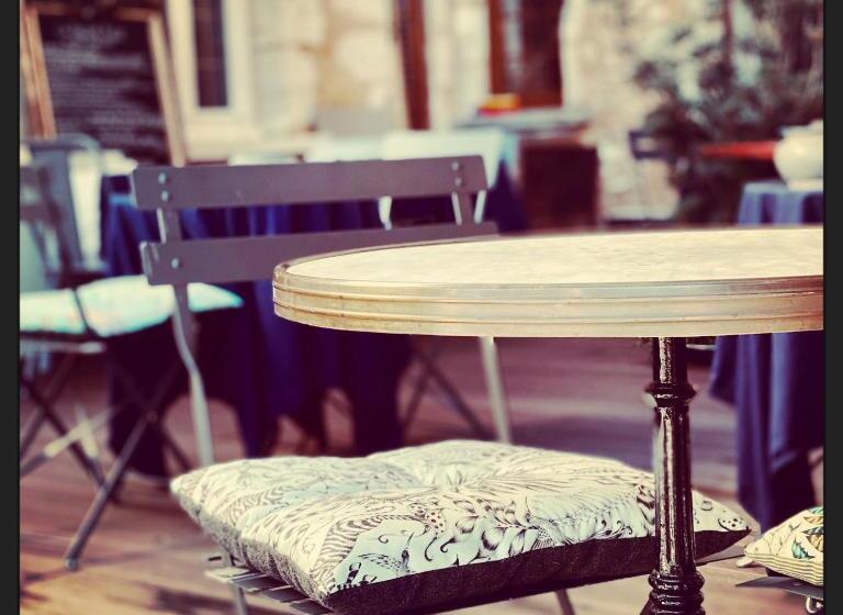 펜션 La Belleme Bleue