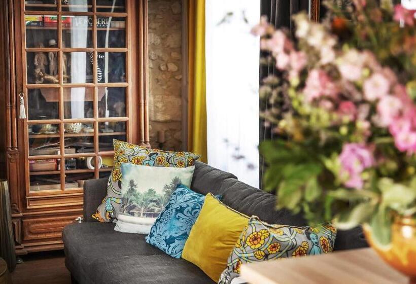 펜션 La Belleme Bleue