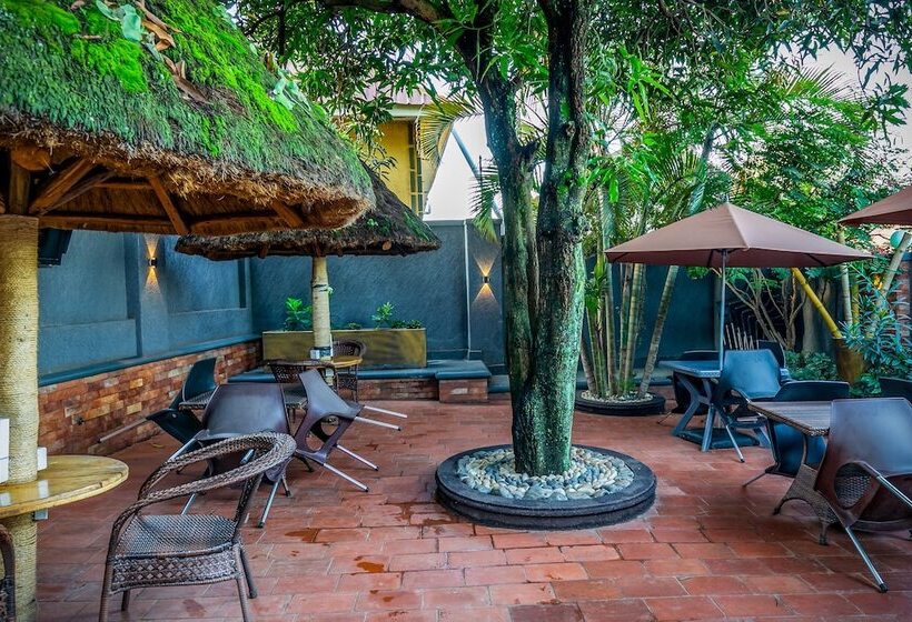 پانسیون Palm Gardens And Guest House