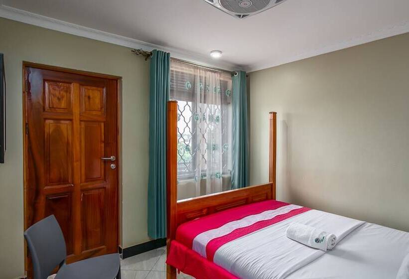 پانسیون Palm Gardens And Guest House