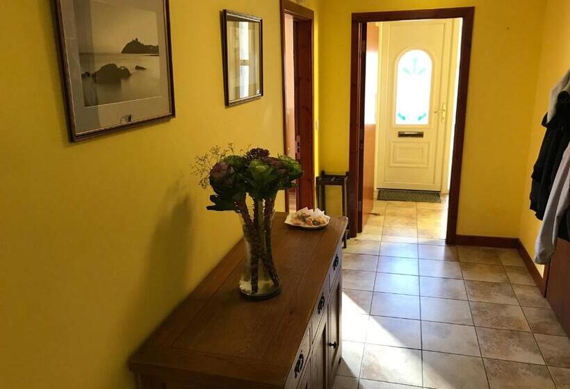 ペンション Pisgah Guesthouse